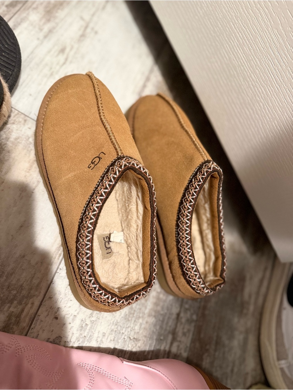 UGG Chestnut Tasman-Inspired Suede Slip-On Slippers